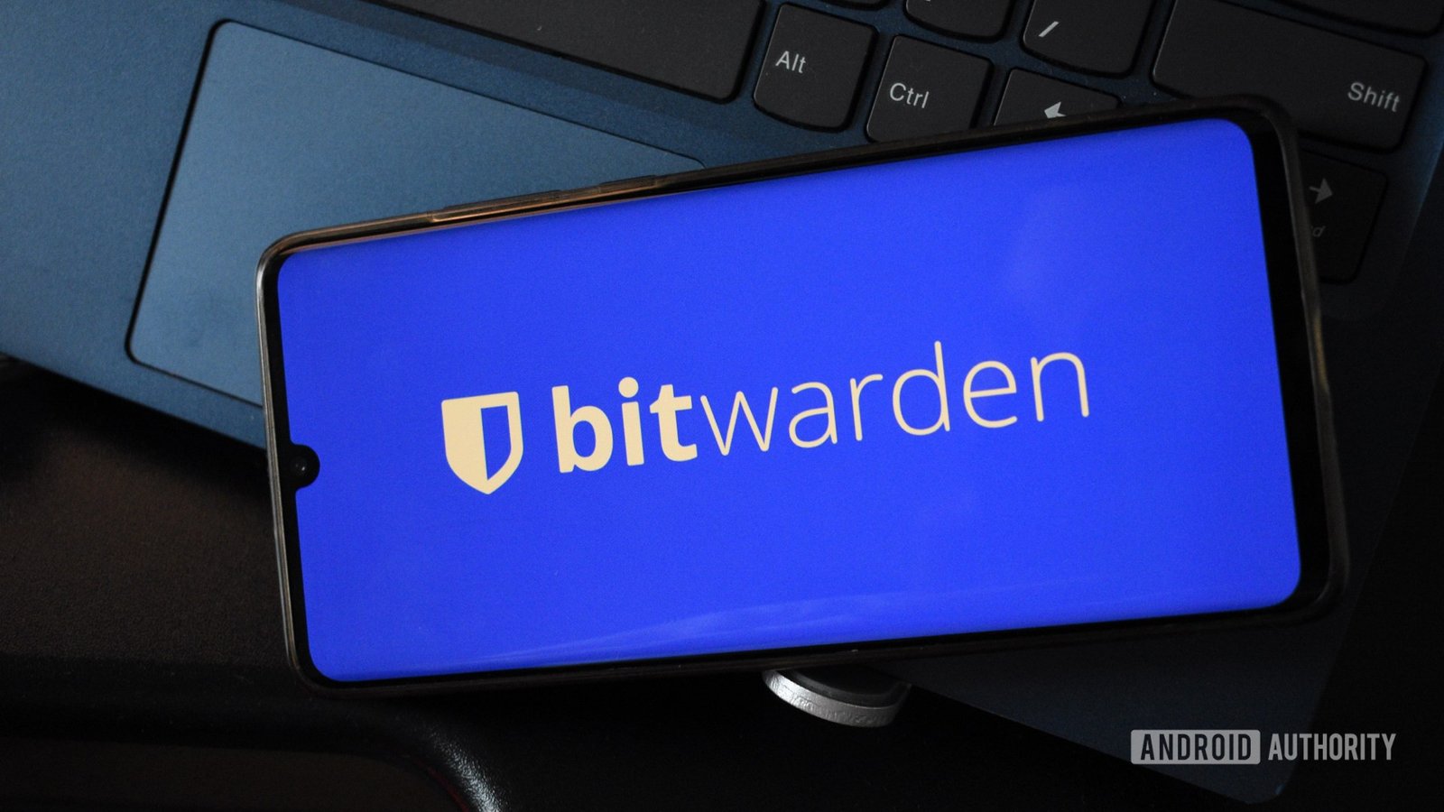 Аутентификатор Bitwarden